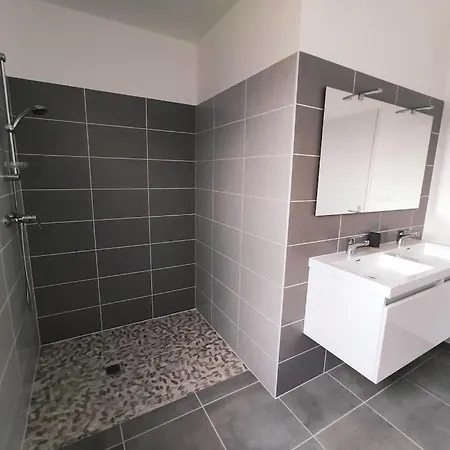 Holiday home Neuve Avec Piscine Privee Pont D'arc - 2 - 6personnes - Cocon *